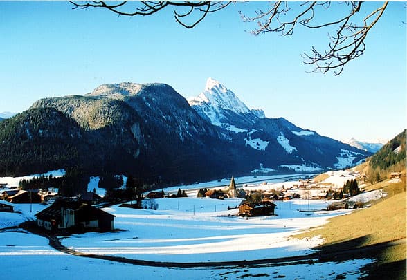 Mountain Flying from Bern